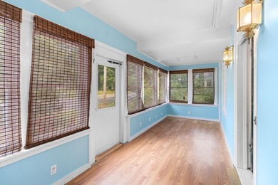 Charming Cottage-Style New Englander! Step into this delightful - photo 31