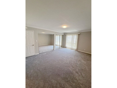 Terrific investment opportunity in Adams Point! Tenants in place