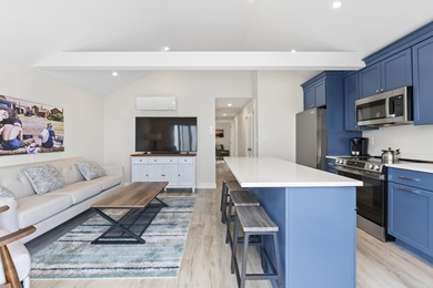 Enjoy refined seaside living with this exceptional dual-unit - photo 11