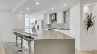 Welcome to this stunning turnkey 2-bedroom, 2-bathroom condo - photo 12
