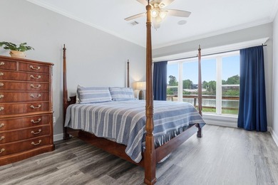 Need space? This spacious 4-bedroom, 2-bath condo on Lake - photo 17