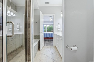 Need space? This spacious 4-bedroom, 2-bath condo on Lake - photo 21