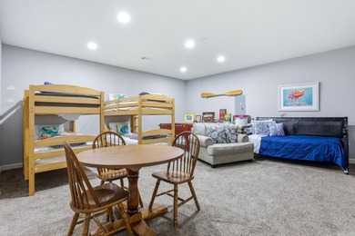 Need space? This spacious 4-bedroom, 2-bath condo on Lake - photo 23