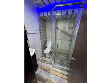 Attention Investors! Newly renovated condo for sale with a - photo 8