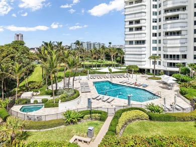 Welcome to this stunning turnkey 2-bedroom, 2-bathroom condo - photo 32