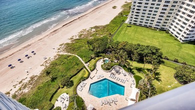 Welcome to this stunning turnkey 2-bedroom, 2-bathroom condo - photo 34