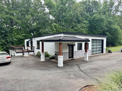 Beautiful Private Point Lake Retreat on the Roanoke River - photo 34
