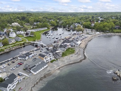 Enjoy refined seaside living with this exceptional dual-unit - photo 50