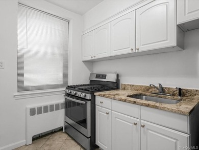 Welcome to this remarkably spacious, 540-square-foot residence - photo 7