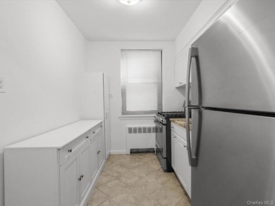 Welcome to this remarkably spacious, 540-square-foot residence - photo 8