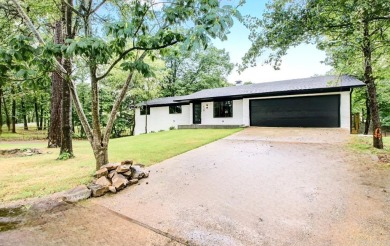 Lake Home For Sale in Hot Springs, Arkansas