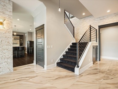 Stunning 5,949 sq ft custom-built luxury waterfront home (238' - photo 24
