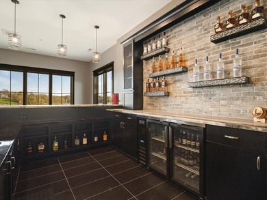 Stunning 5,949 sq ft custom-built luxury waterfront home (238' - photo 32