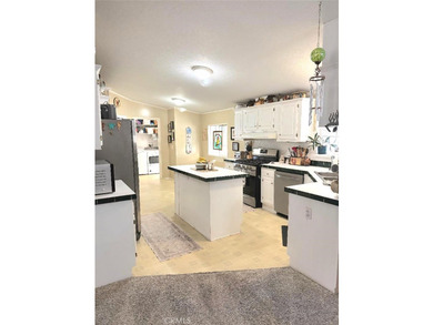 Across the street from the OCEAN!!! 4-bedroom 2-bathroom!!! This - photo 5
