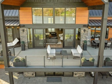 Stunning 5,949 sq ft custom-built luxury waterfront home (238' - photo 40
