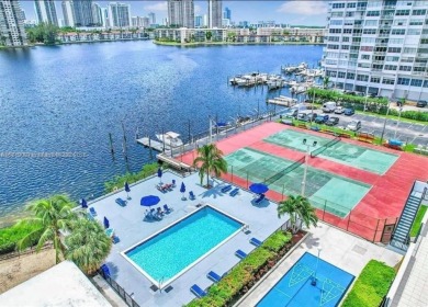Lake Condo For Sale in Aventura, Florida