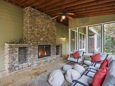 Rare opportunity to own a beautiful waterfront home on Lake - photo 3