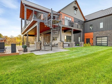 Stunning 5,949 sq ft custom-built luxury waterfront home (238' - photo 43