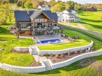 Stunning 5,949 sq ft custom-built luxury waterfront home (238' - photo 48