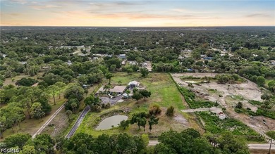 Five gated, fully fenced acres in North Fort Myers - a private - photo 1
