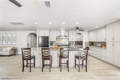 Five gated, fully fenced acres in North Fort Myers - a private - photo 5