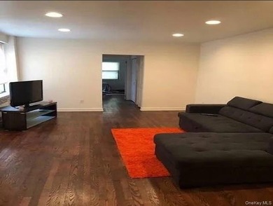 Fantastic 1-bedroom, 1-bath apartment ideally located in - photo 4