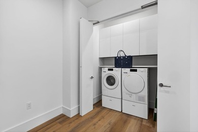 Welcome to Nautilus 220, where brand-new waterfront luxury meets - photo 11