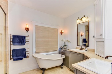 A rare opportunity to own a turnkey 30-acre multi-discipline - photo 13