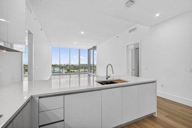 Welcome to Nautilus 220, where brand-new waterfront luxury meets - photo 14