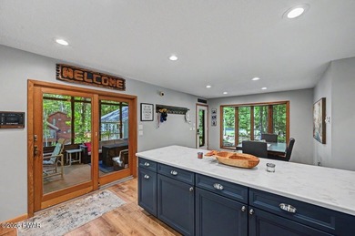 Turnkey and fully furnished, this beautifully updated 4-bedroom - photo 16