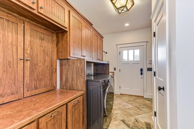 A rare opportunity to own a turnkey 30-acre multi-discipline - photo 23