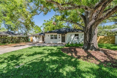 FULLY REMODELED & ZONED FOR TOP A-RATED SCHOOLS! Welcome to 1104 - photo 3