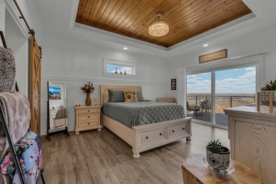Classy, luxurious comfort with panoramic views of Dale Hollow - photo 26