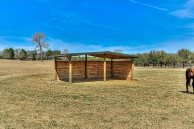 A rare opportunity to own a turnkey 30-acre multi-discipline - photo 27