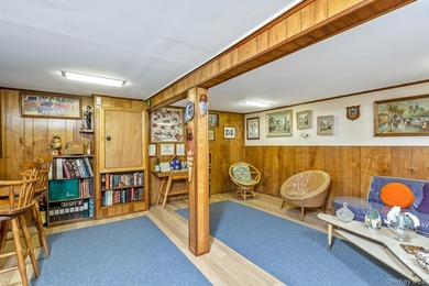 Welcome to 276 Parkway Drive in the Peconic River Park community - photo 27