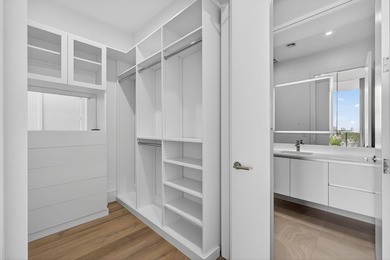 Welcome to Nautilus 220, where brand-new waterfront luxury meets - photo 27