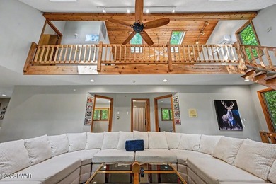 Turnkey and fully furnished, this beautifully updated 4-bedroom - photo 28