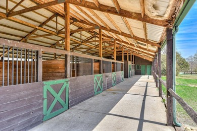 A rare opportunity to own a turnkey 30-acre multi-discipline - photo 35