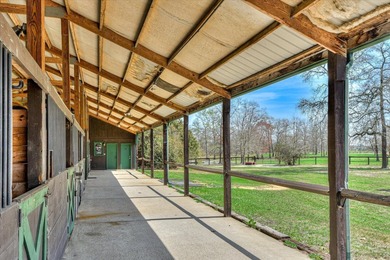 A rare opportunity to own a turnkey 30-acre multi-discipline - photo 36