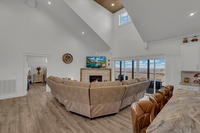 Classy, luxurious comfort with panoramic views of Dale Hollow - photo 39