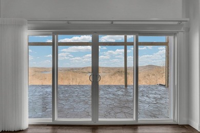 Classy, luxurious comfort with panoramic views of Dale Hollow - photo 44