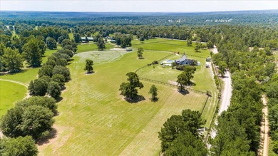 A rare opportunity to own a turnkey 30-acre multi-discipline - photo 49