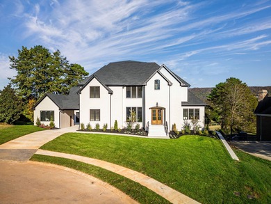 Chickamauga Lake Home For Sale in Ooltewah Tennessee