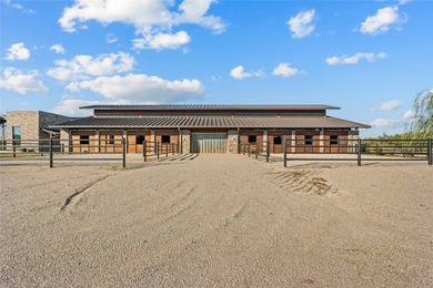 Premier Equestrian Living on nearly 50 acres of beautiful North - photo 7