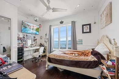 Welcome to 296 Edgewater Street, an extraordinary luxury - photo 18