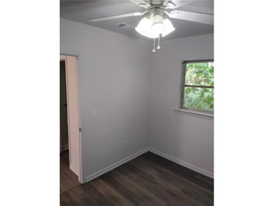 Don't miss this opportunity!! More than 1-acre lot. Fresh paint - photo 18