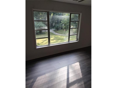 Don't miss this opportunity!! More than 1-acre lot. Fresh paint - photo 19