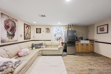 Welcome to 296 Edgewater Street, an extraordinary luxury - photo 22