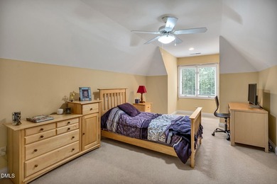 Enjoy the perfect combination of privacy, comfort, and - photo 34