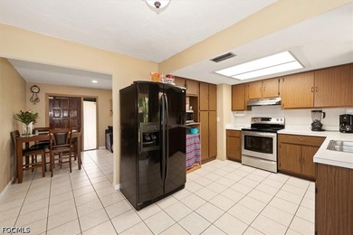 City convenience meets backyard homestead charm in this adorable - photo 9